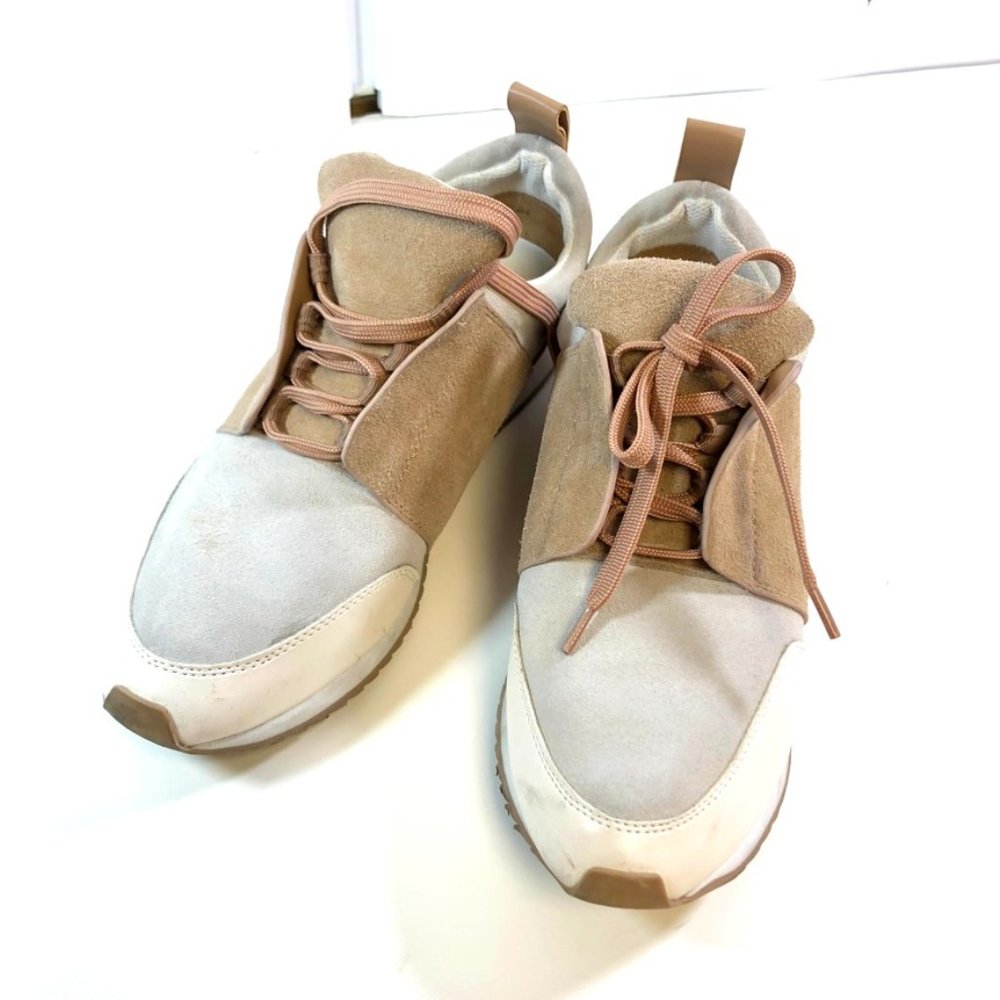 Dolce Vita  Women Comfort Sneaker color block multi suede NWOT sz 7,5